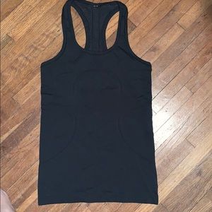Lululemon black  swiftly tech tank top size 4